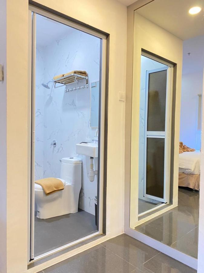 Batam 1 Hotel Нагоя Екстериор снимка
