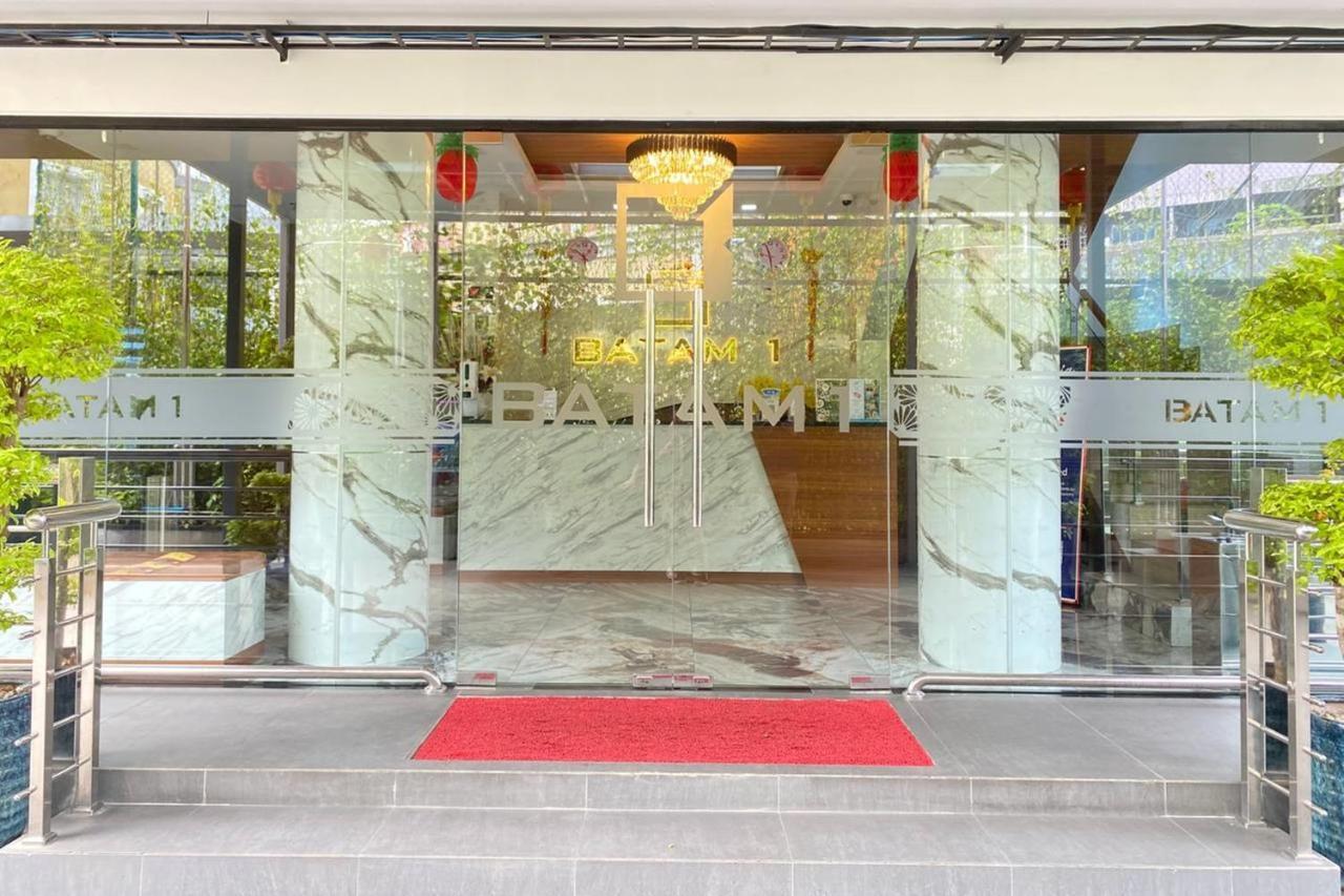 Batam 1 Hotel Нагоя Екстериор снимка