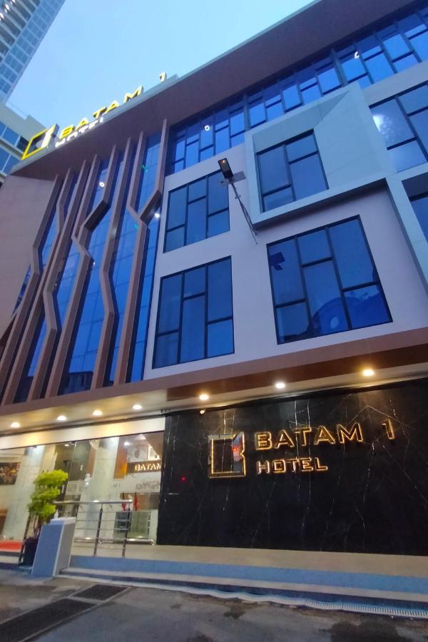 Batam 1 Hotel Нагоя Екстериор снимка