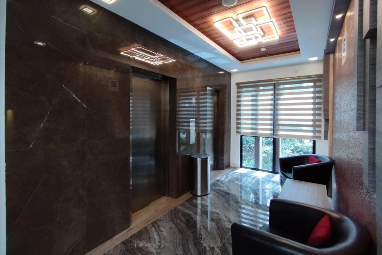 Batam 1 Hotel Нагоя Екстериор снимка