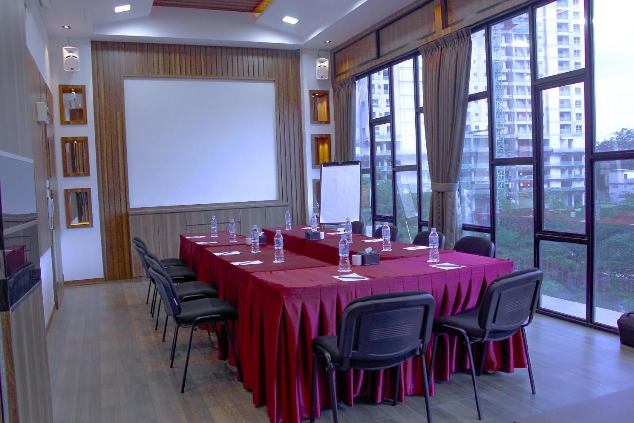 Batam 1 Hotel Нагоя Екстериор снимка